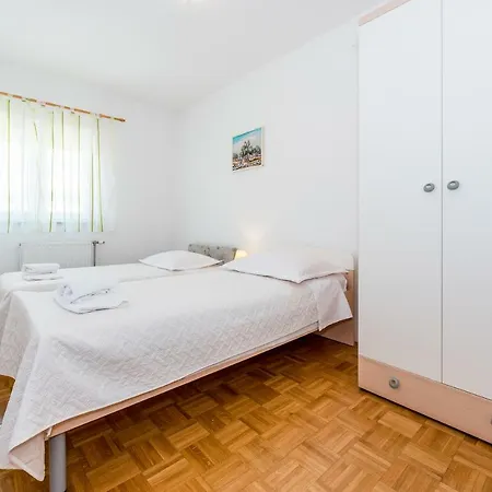 Apartment Anamarija With Sea View Sibenik Exterior photo